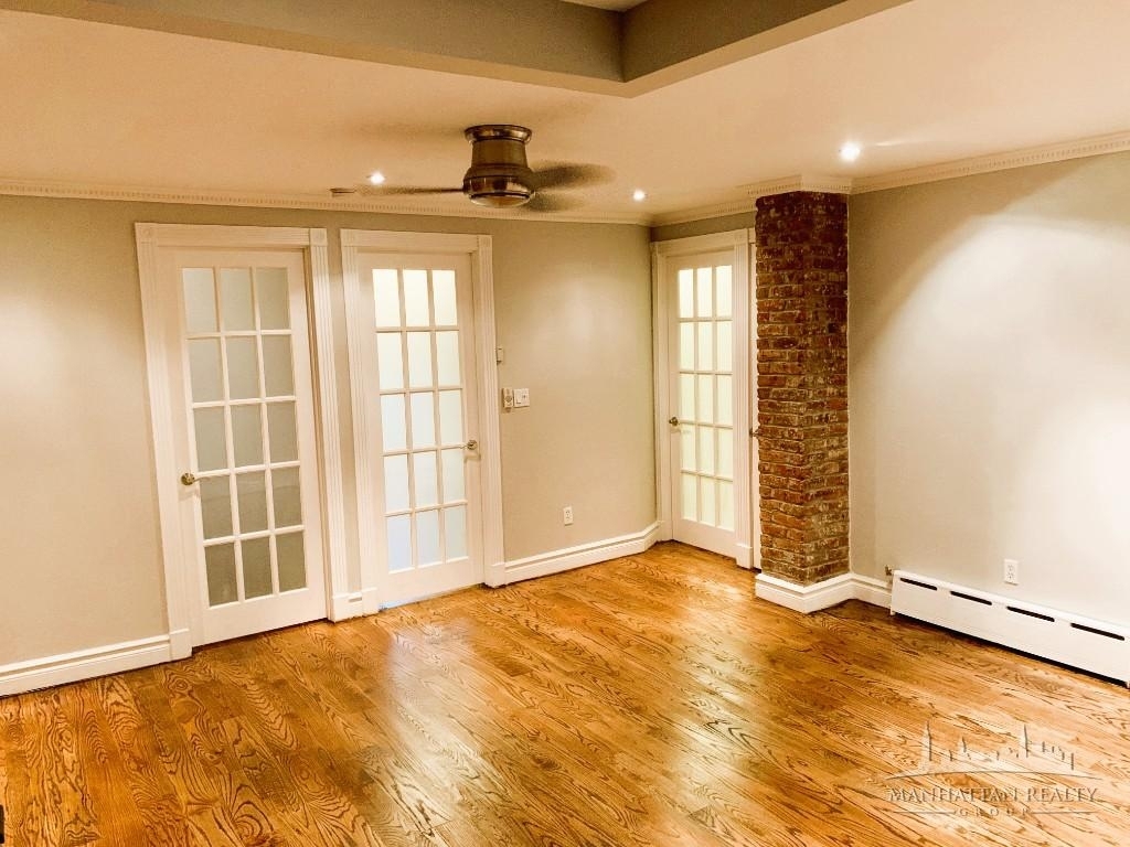 E 16th St - Photo 3