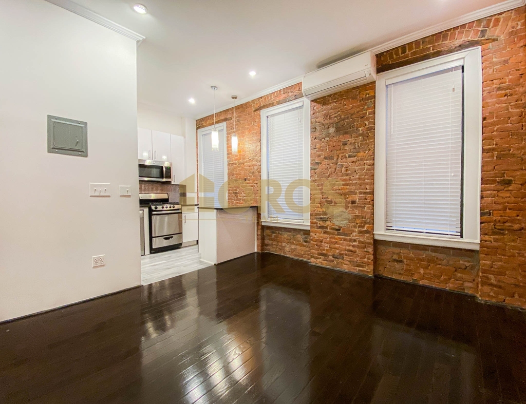 46 Grand Street - Photo 8