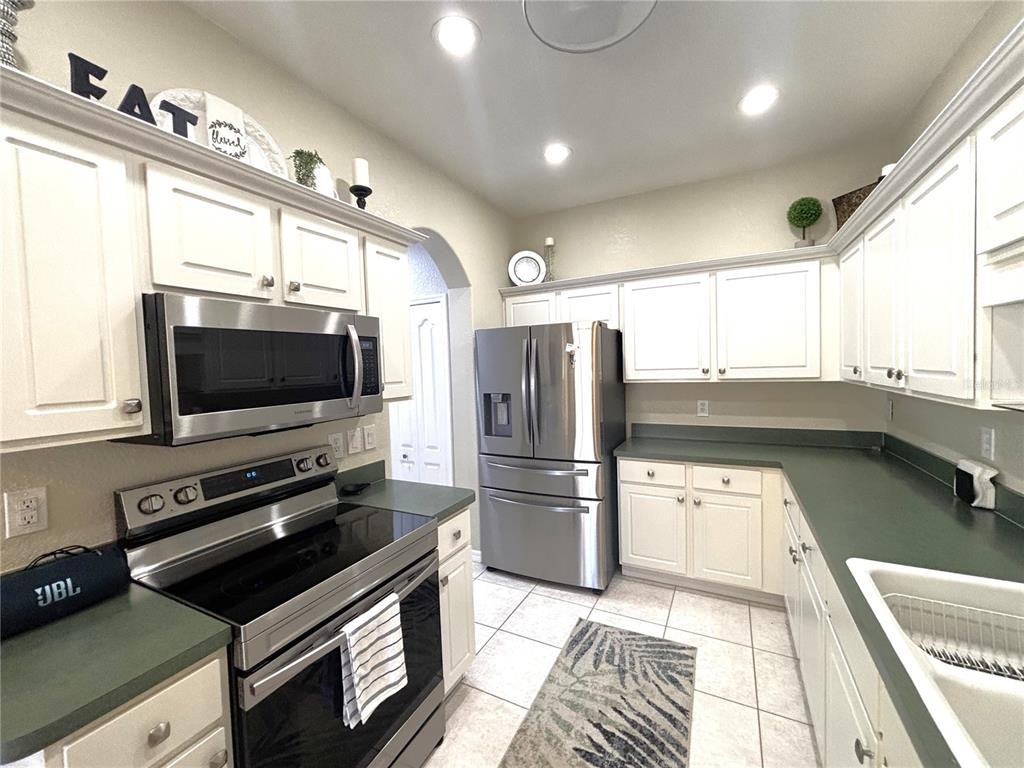 1759 Fountain View Circle - Photo 3