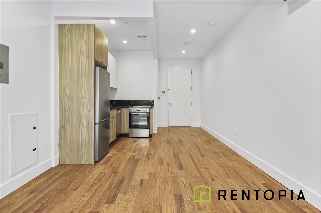 59 Montrose Avenue - Photo 5
