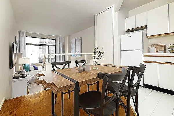 220 East 24th Street - Photo 0