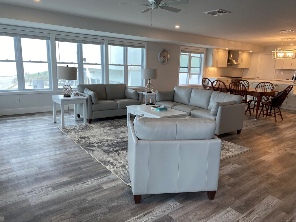 1019 Fairfield Beach Road - Photo 2