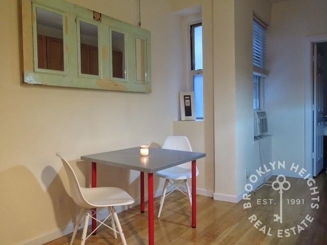 19 Grace Court - Photo 3