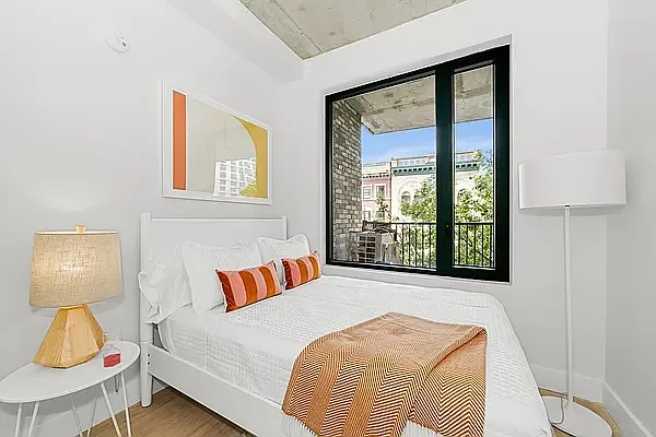 815 Flatbush Avenue - Photo 11