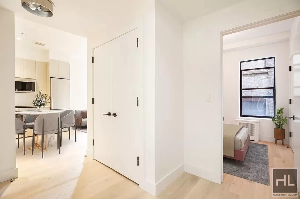 West 97th Street - Photo 6