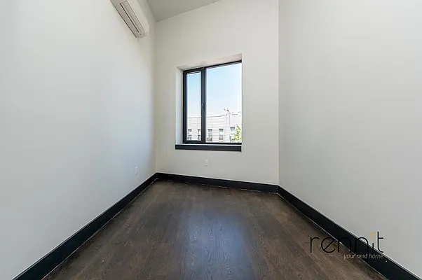 1042 Flushing Avenue - Photo 6