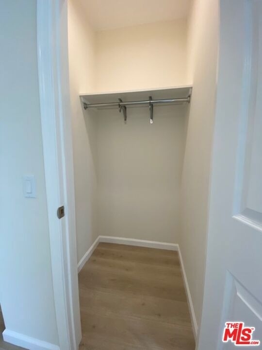 814 S Hobart Boulevard - Photo 5