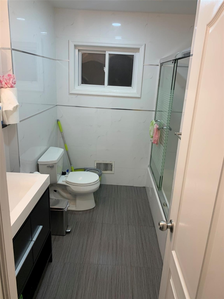 77th Avenue - Photo 7