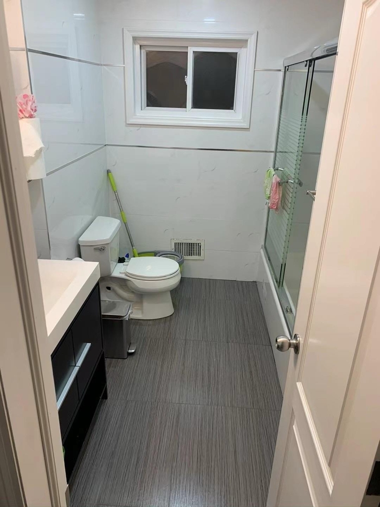 77th Avenue - Photo 3