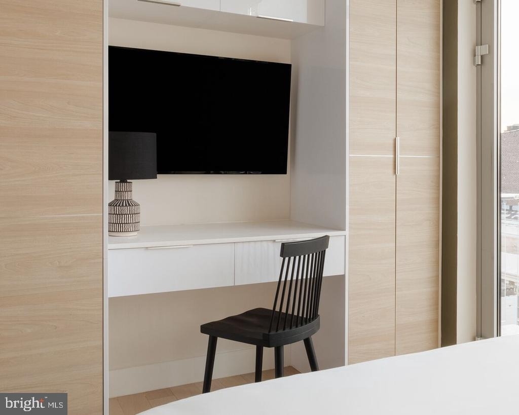 313 Race Street - Photo 9