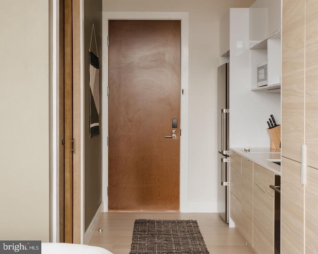 313 Race Street - Photo 12