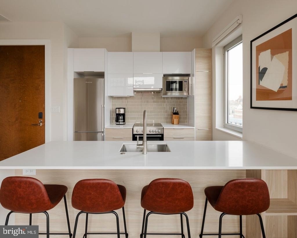 313 Race Street - Photo 12