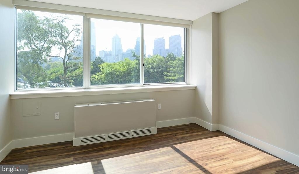 2200 Benjamin Franklin Parkway - Photo 22