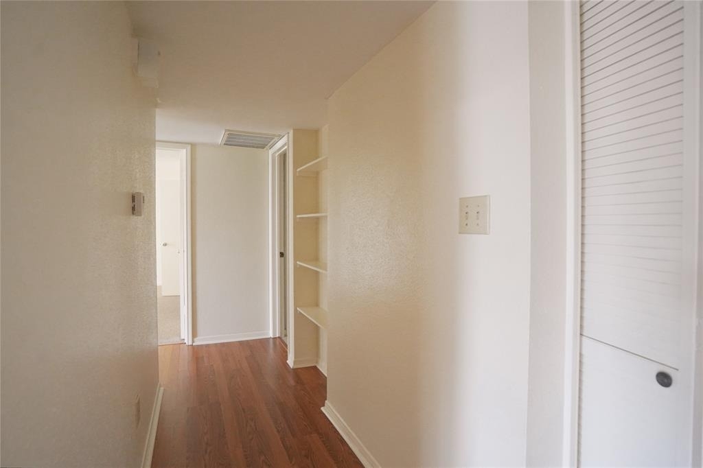 2121 Hepburn Street - Photo 11