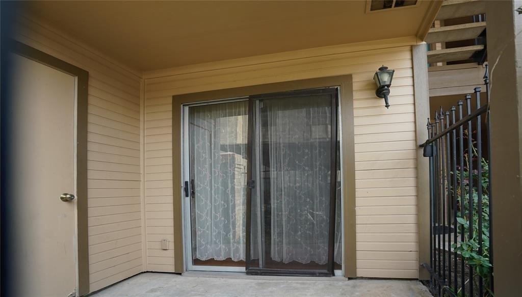 2121 Hepburn Street - Photo 20