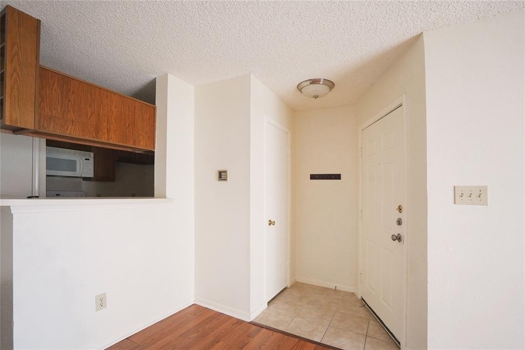 2121 Hepburn Street - Photo 18