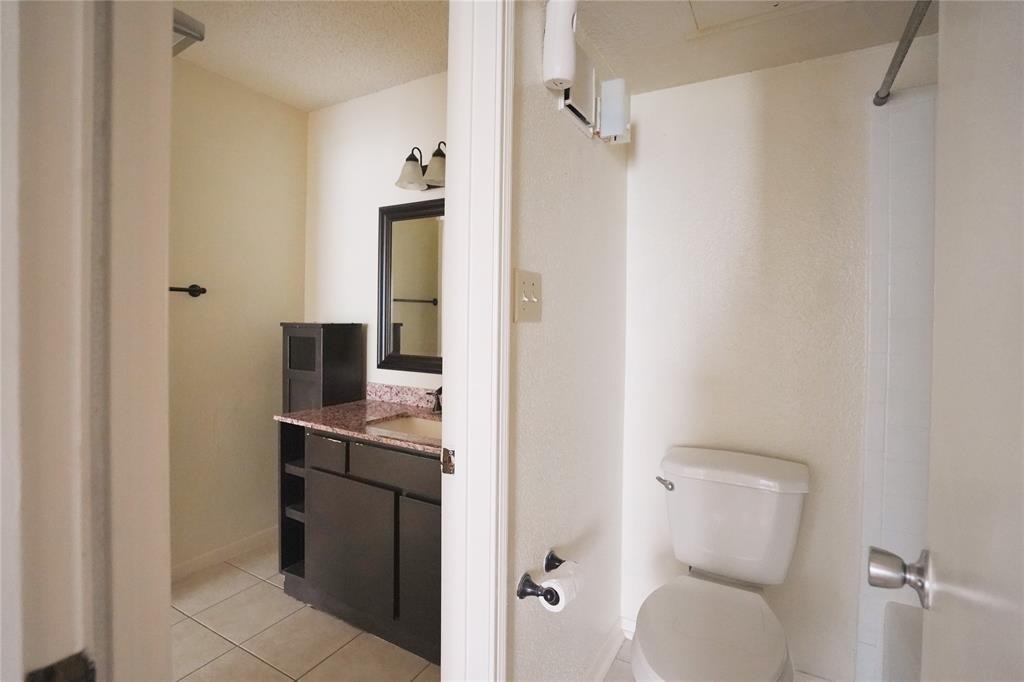 2121 Hepburn Street - Photo 12