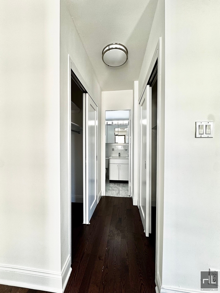 E 89 St - Photo 5