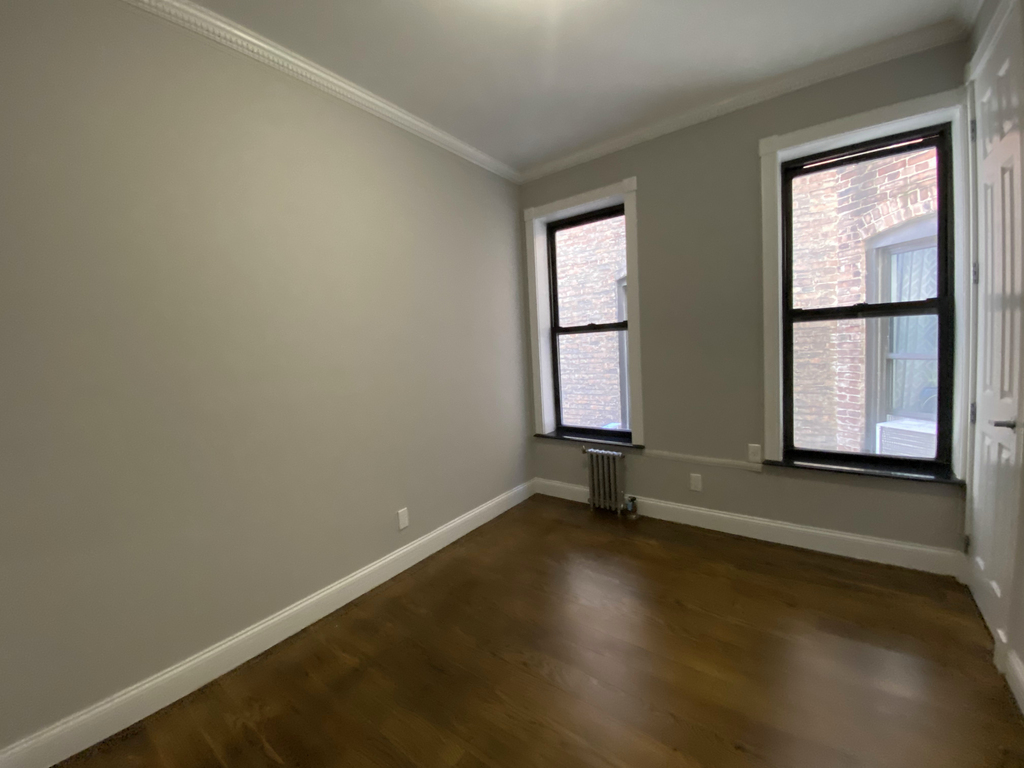 West 103rd Street - Photo 8
