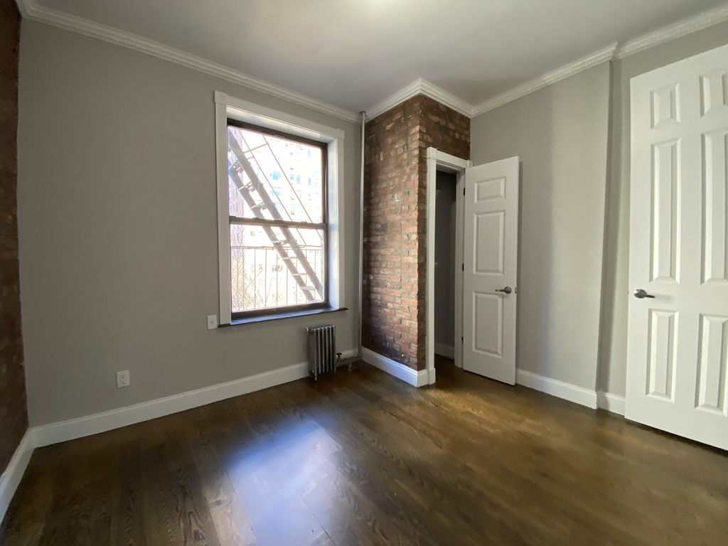 West 103rd Street - Photo 10