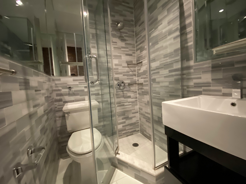 West 103rd Street - Photo 12