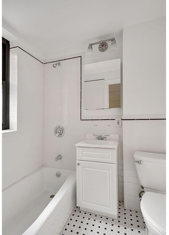 850 AMSTERDAM AVENUE - Photo 1