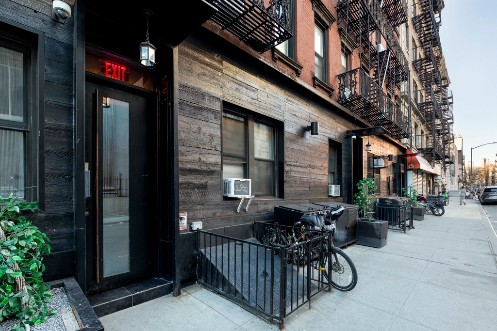 117 Elizabeth Street - Photo 7