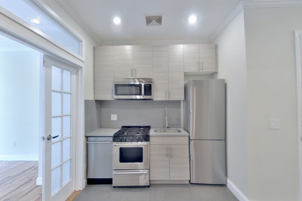 117 Elizabeth Street - Photo 4