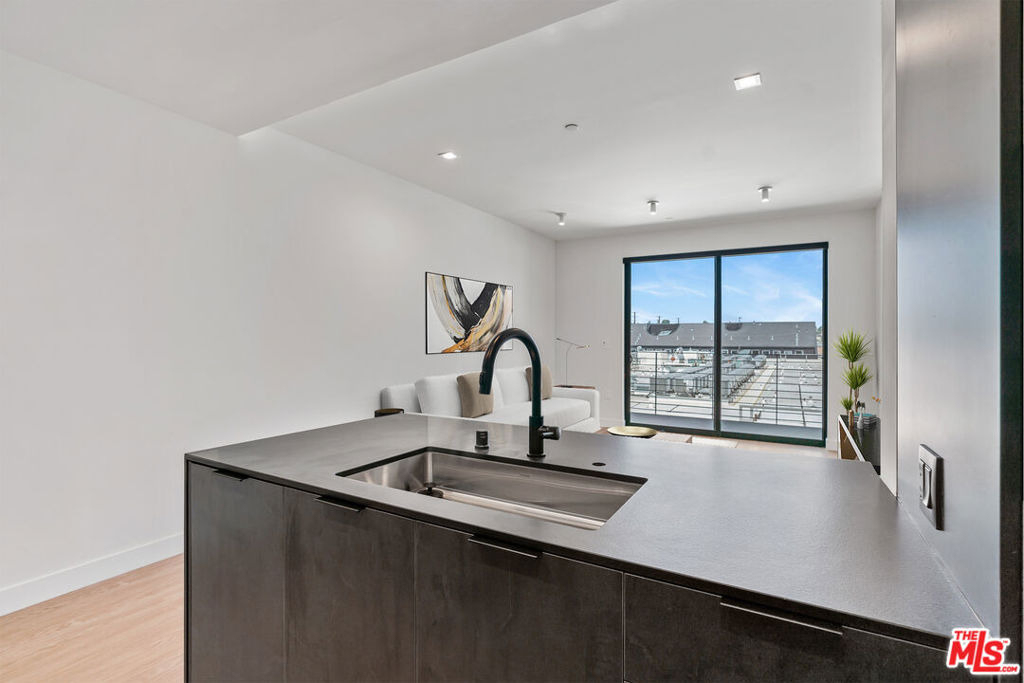 3688 Overland Avenue - Photo 3