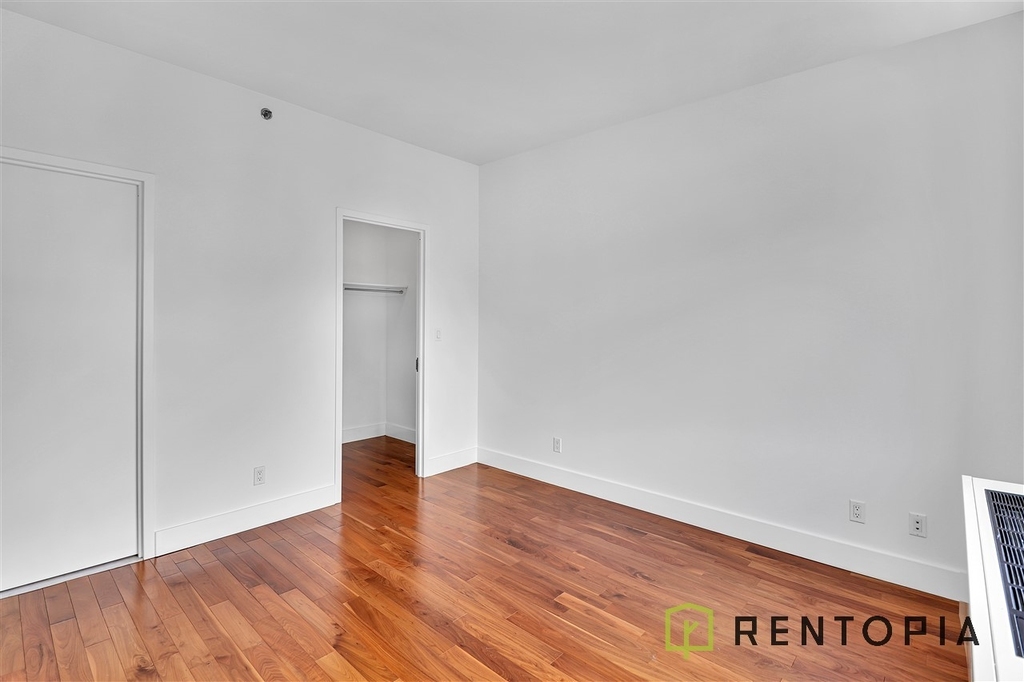 63 Roebling Street - Photo 4