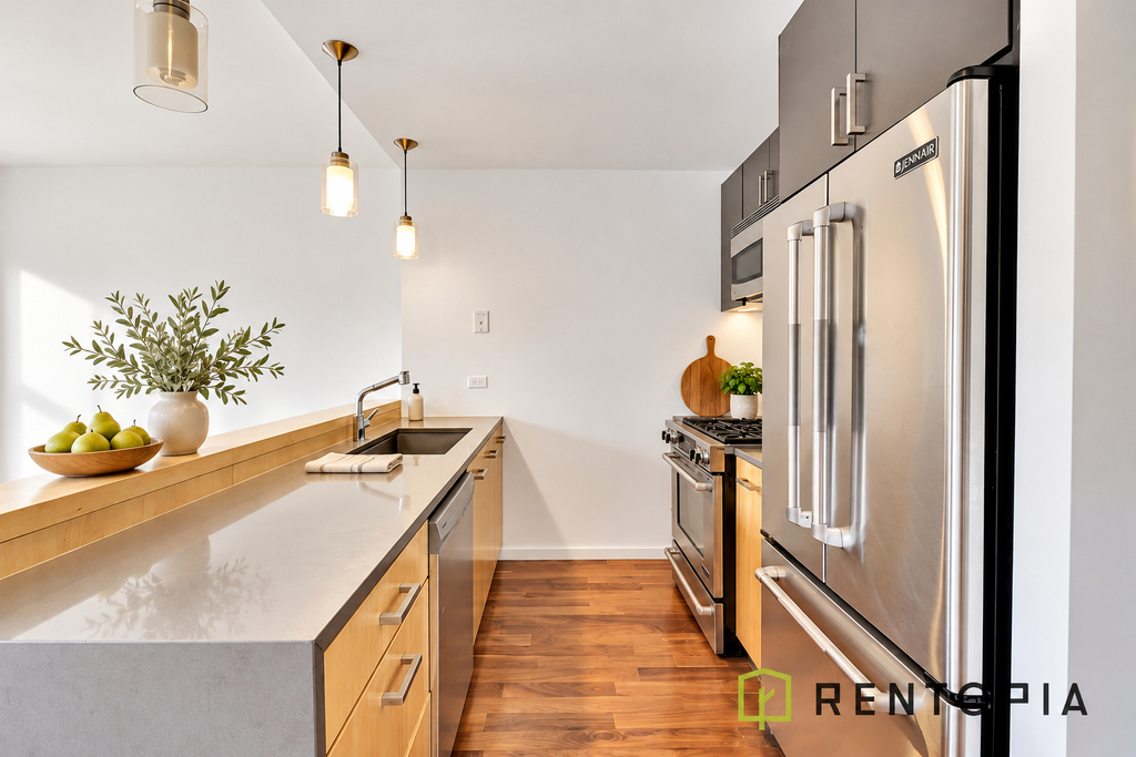 63 Roebling Street - Photo 2