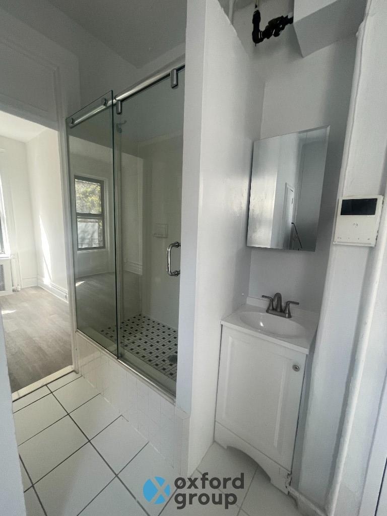 1st Avenue - Photo 5