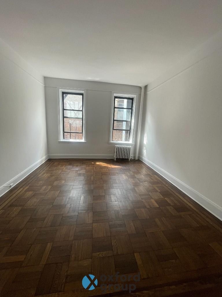 Copy of First Avenue - Photo 2