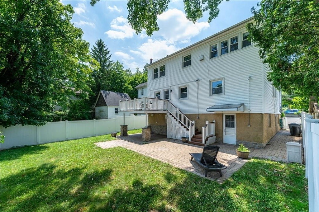79 Broadway - Photo 19
