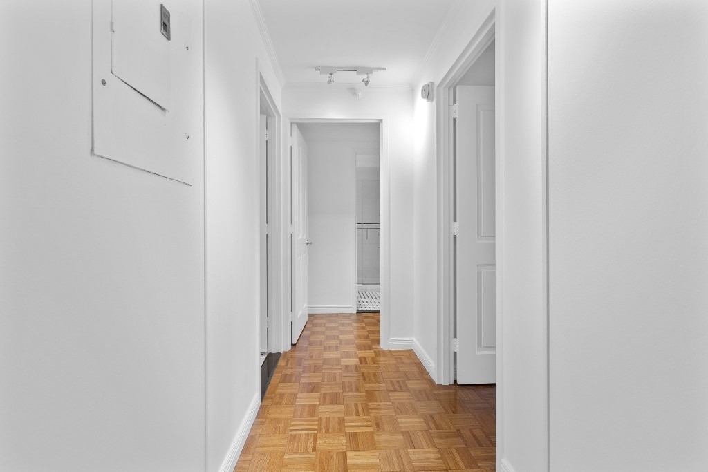 300 W 135th Street - Photo 3