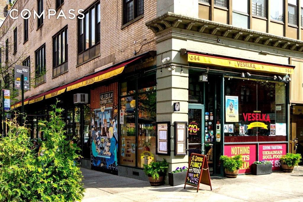 315 East 5th Street - Photo 12