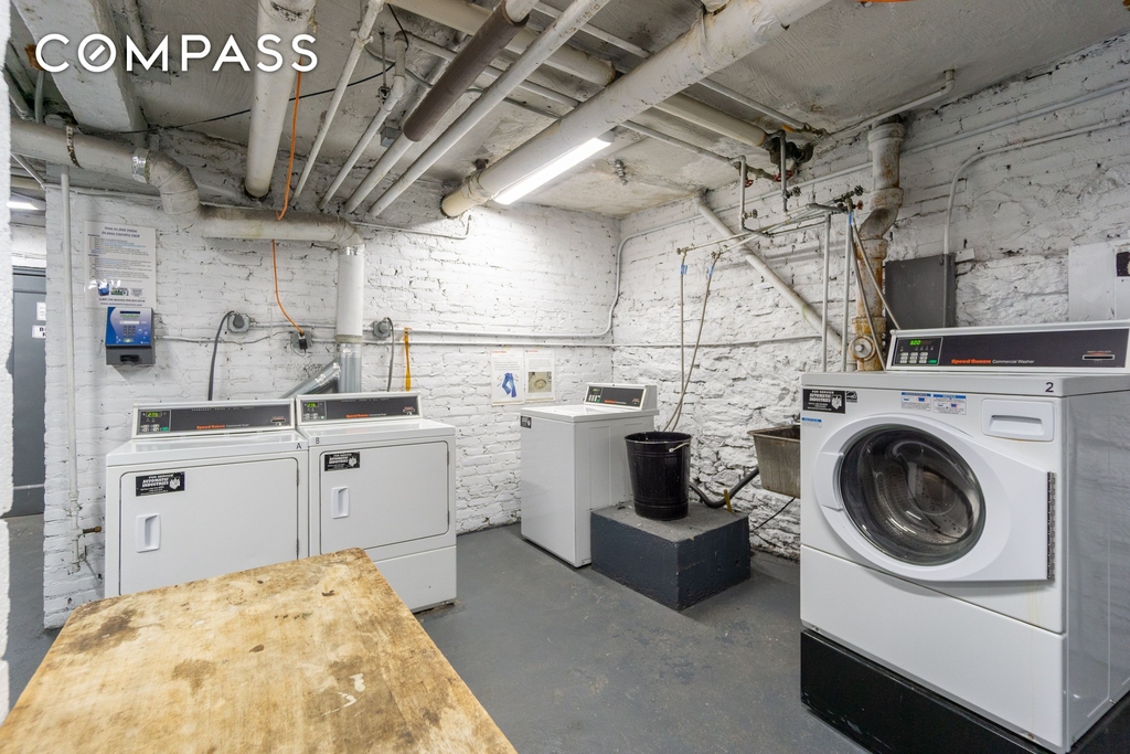 315 East 5th Street - Photo 11