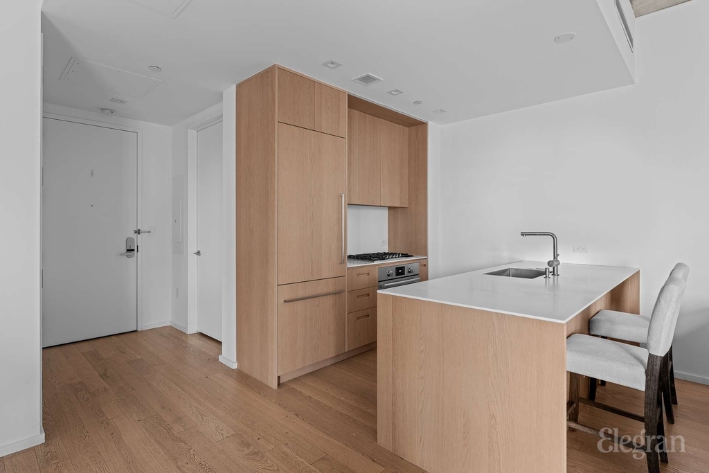 98 Front Street - Photo 2