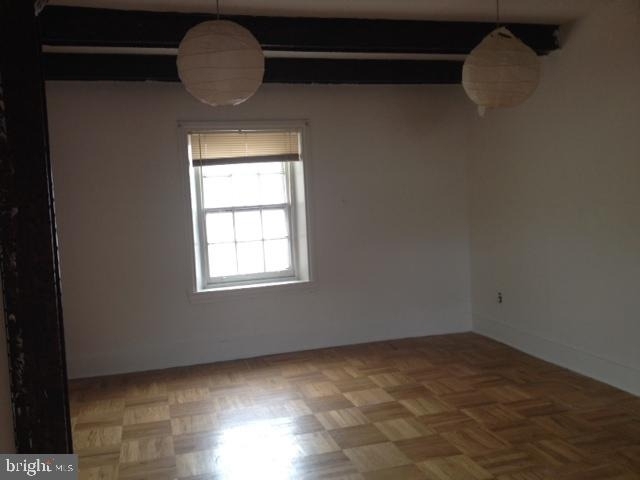 901 Clinton Street - Photo 2