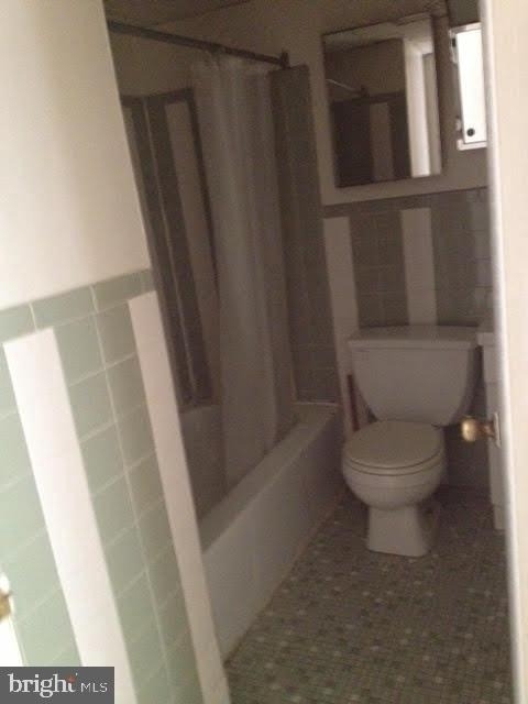 901 Clinton Street - Photo 12