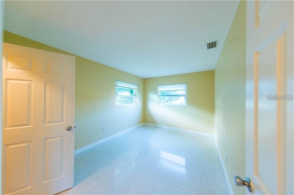 10165 106th Terrace - Photo 7