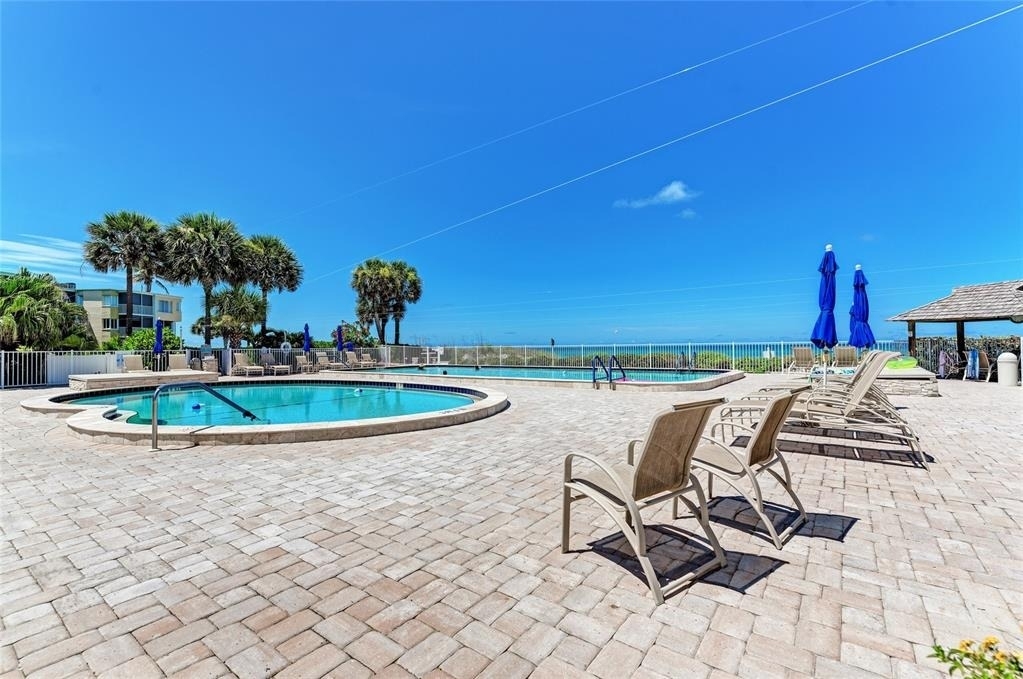 4825 Gulf Of Mexico Drive - Photo 36