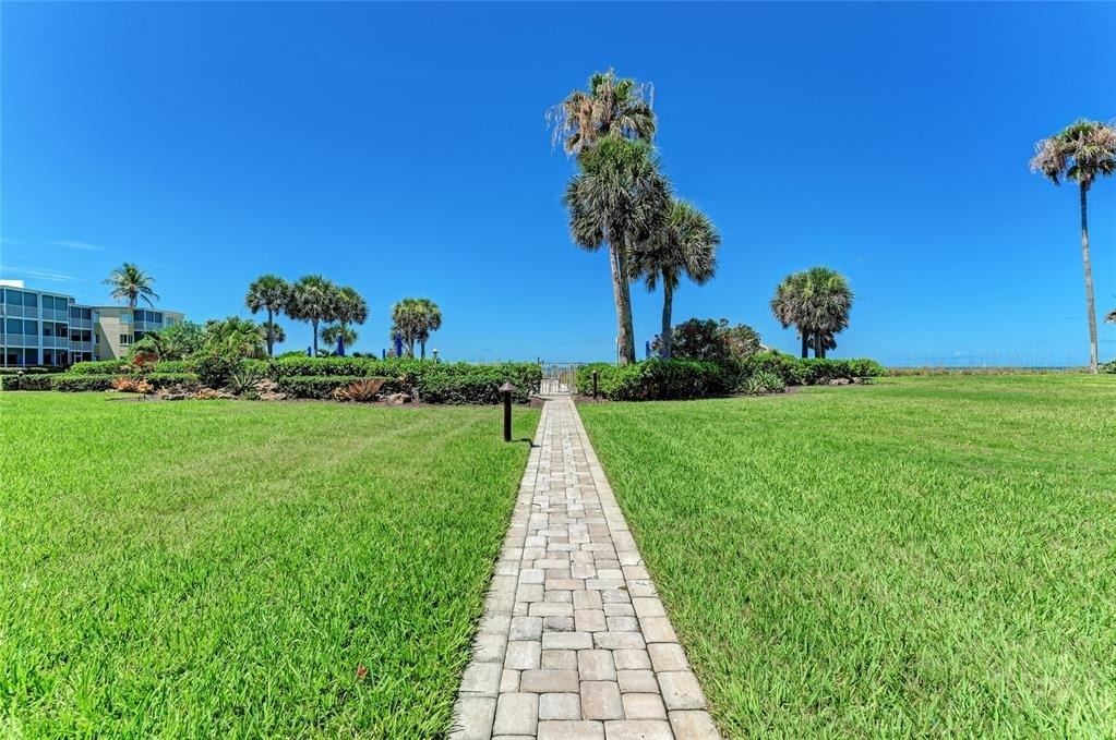 4825 Gulf Of Mexico Drive - Photo 35