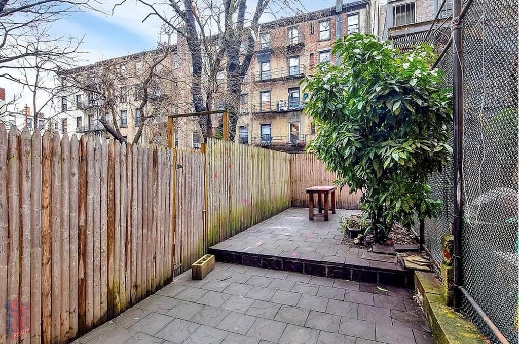118 EAST 7TH STREET - Photo 3