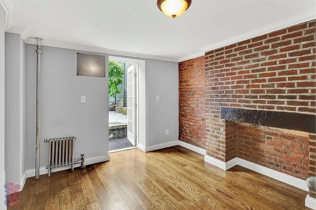 118 EAST 7TH STREET - Photo 1