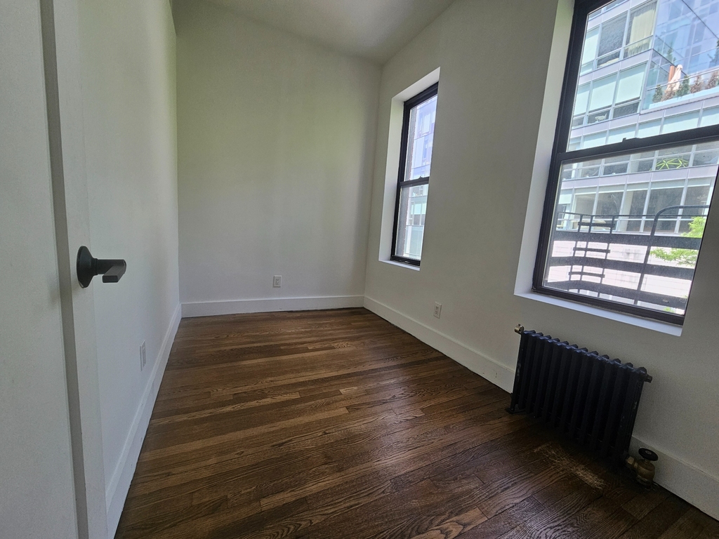 156 East 85th Street - Photo 8