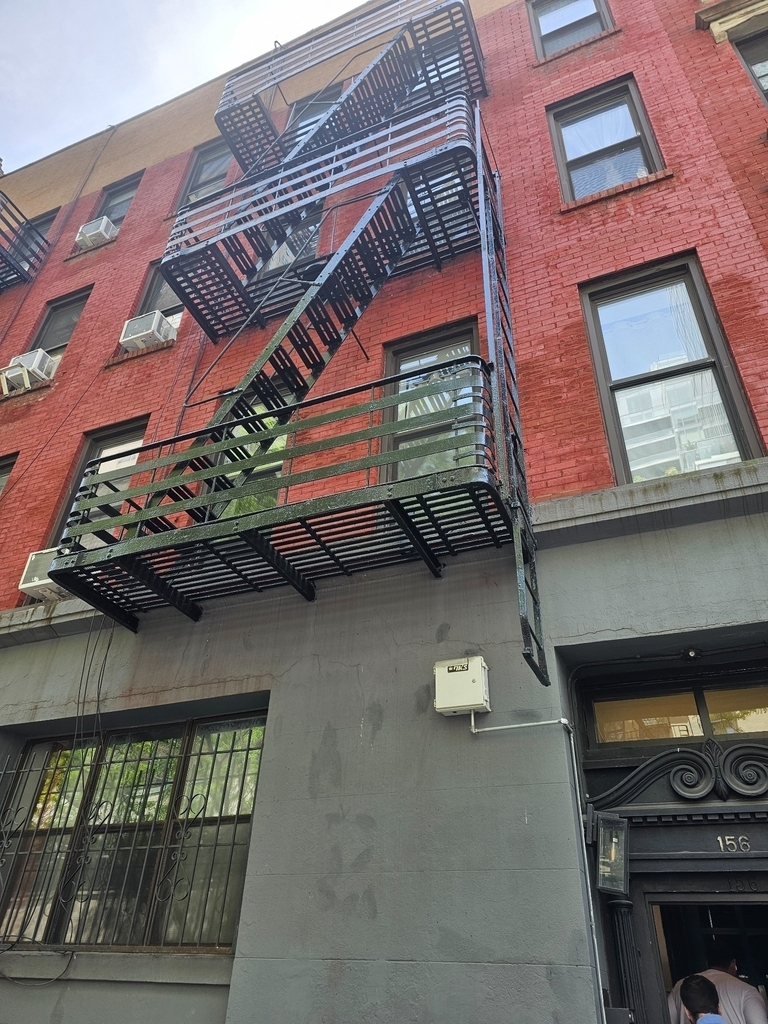 156 East 85th Street - Photo 11