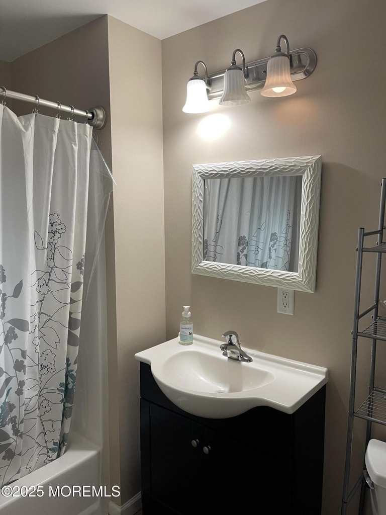 241 Hiering Avenue - Photo 41