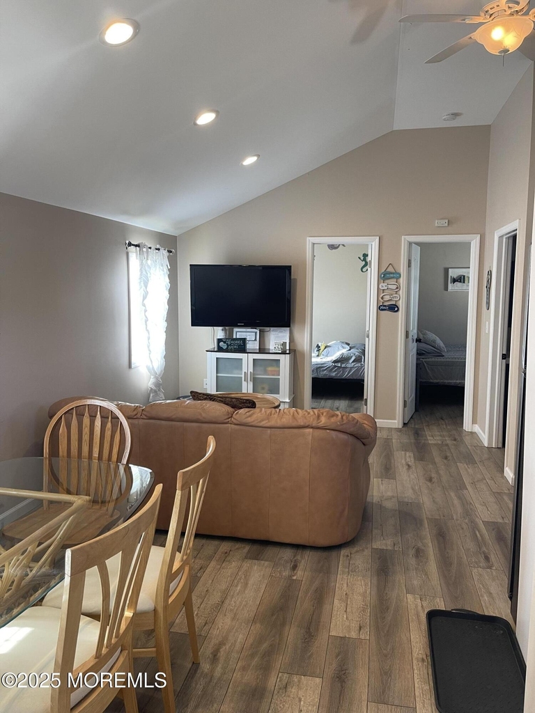241 Hiering Avenue - Photo 12