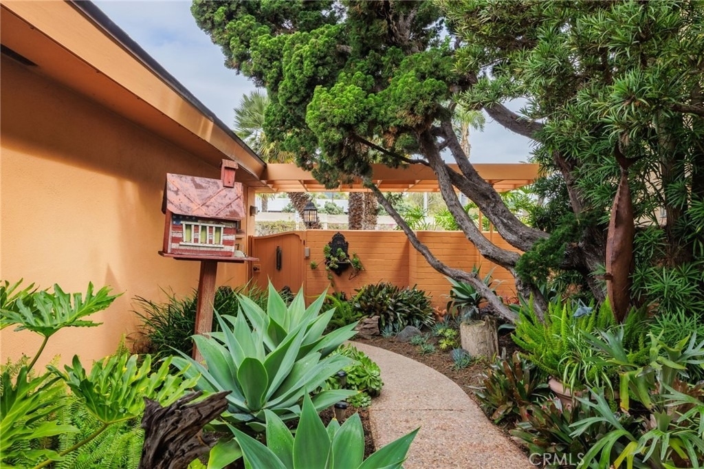 52 Balboa Coves - Photo 10